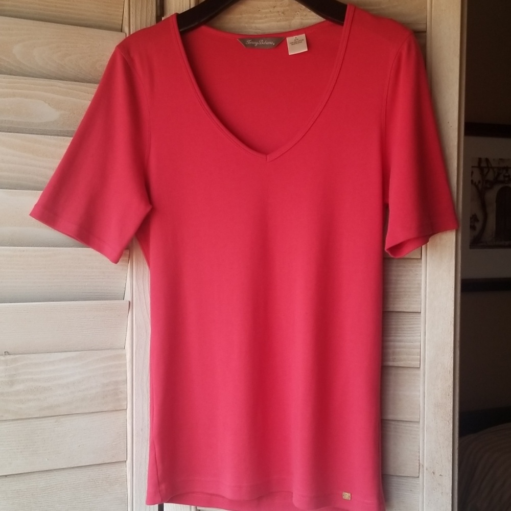 Brand new never worn Tommy bahama womens top